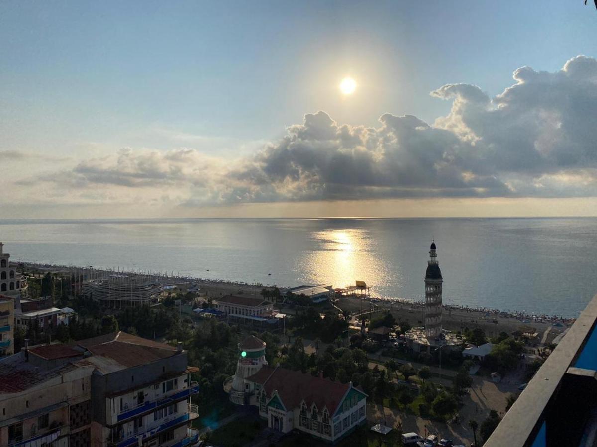 באטומי Sea View Apart-Hotel Orbi Twin Towers 1413 מראה חיצוני תמונה