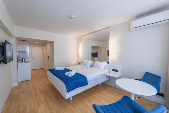 באטומי Sea View Apart-Hotel Orbi Twin Towers 1413 מראה חיצוני תמונה